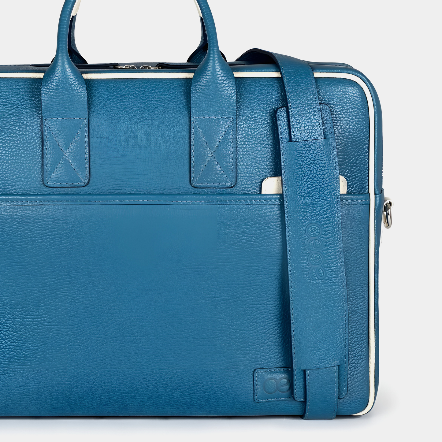 Bolso Ejecutivo grande en piel de vacuno en color azul para hombre