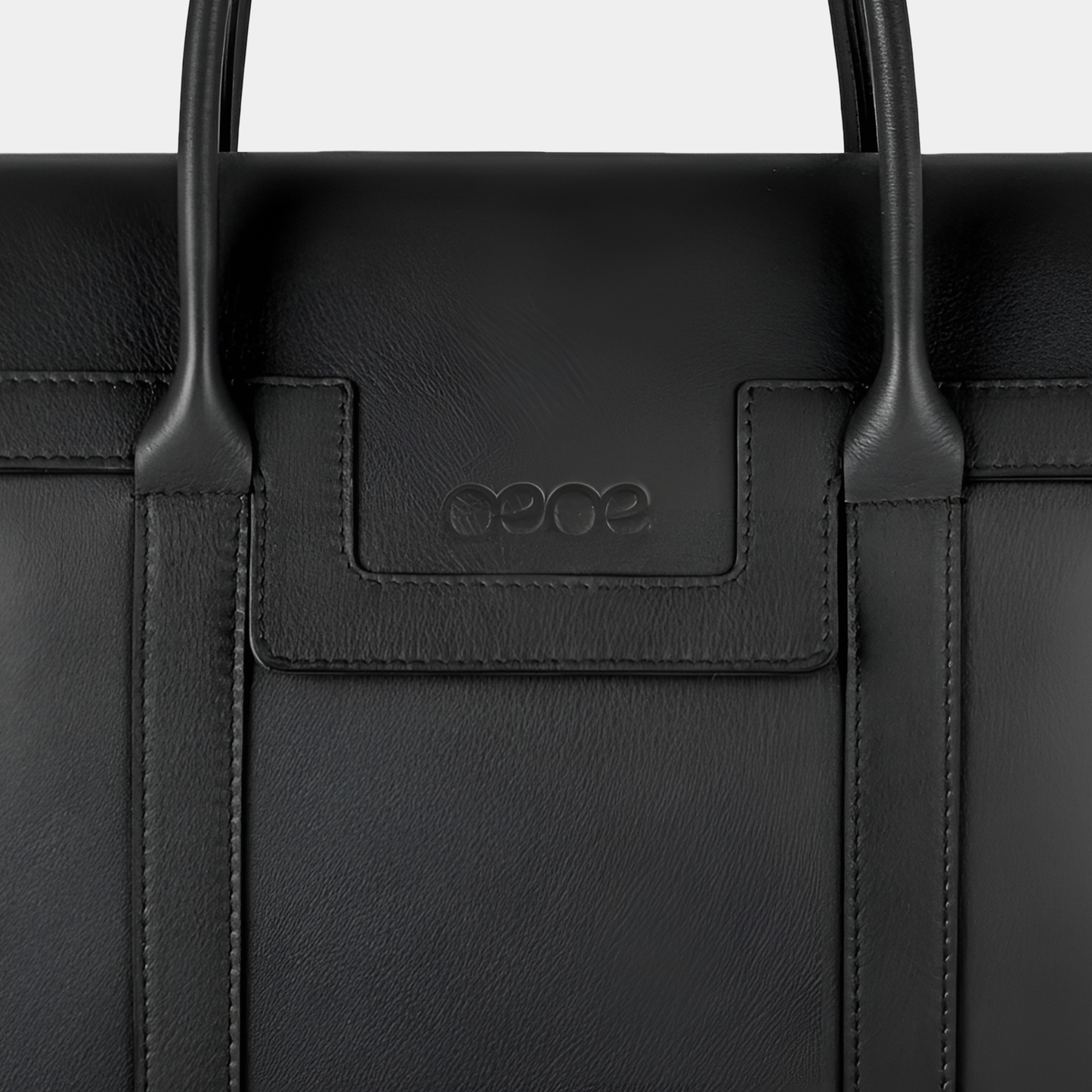 Bolso Ejecutivo grande en piel de vacuno en color negro para mujer