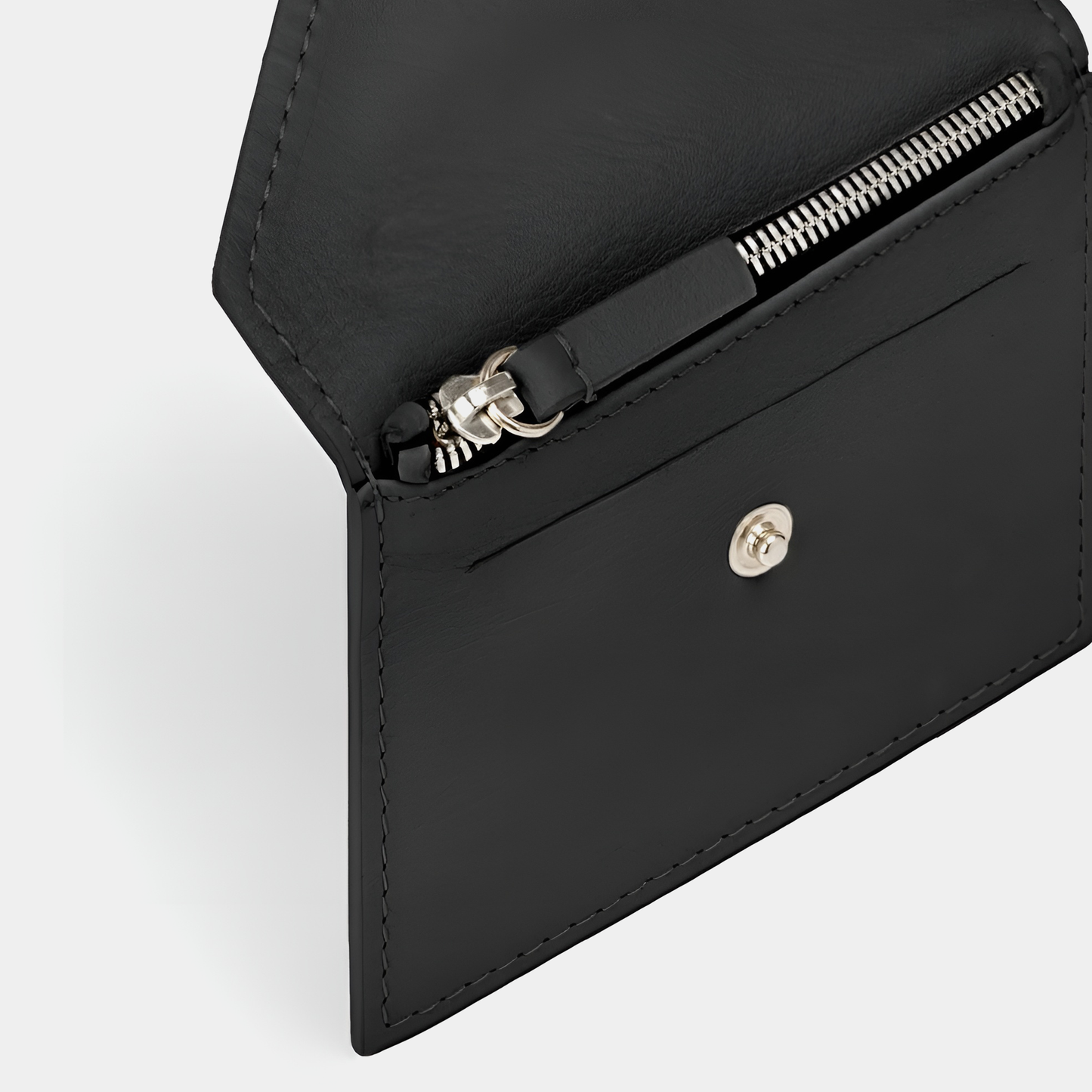 Cartera pequeña en piel de vacuno en color negro para mujer