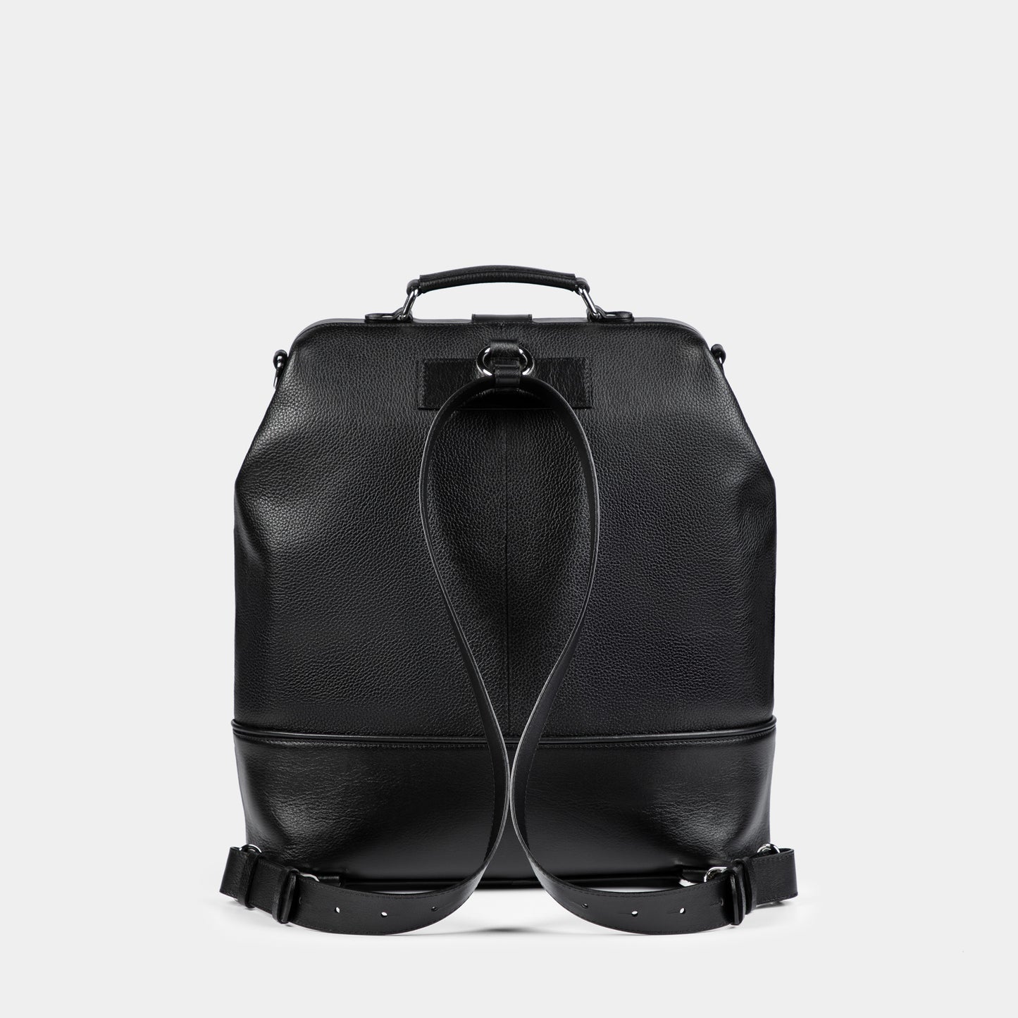 Mochila grande en piel de vacuno en color negro para hombre
