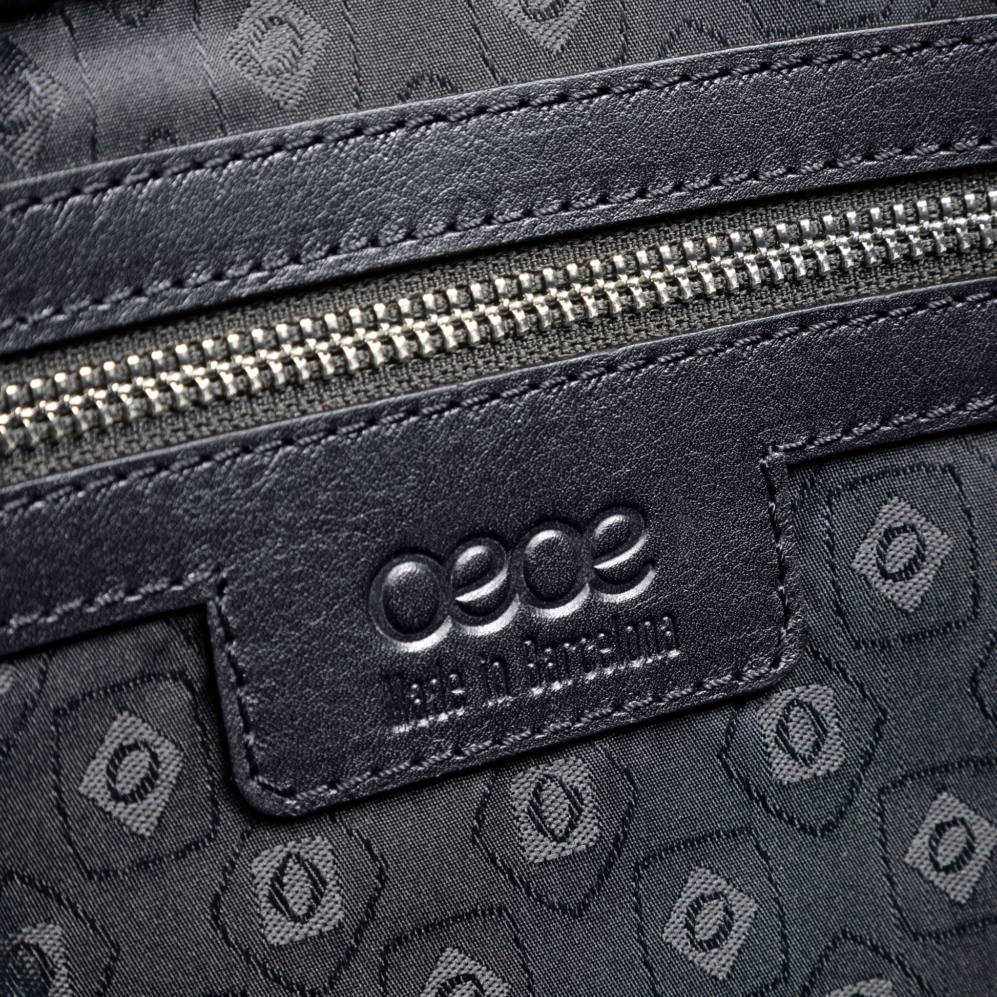 Bolso Ejecutivo  grande en piel de vacuno en color azul para hombre