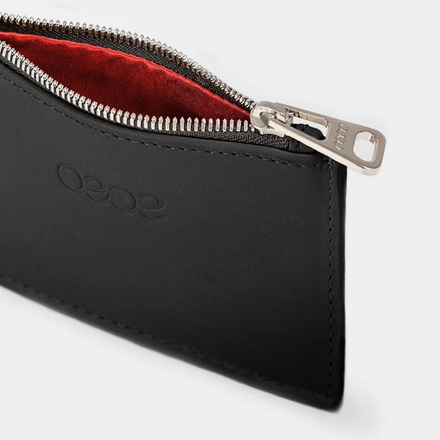 Cartera pequeña en piel de vacuno en color negro para mujer