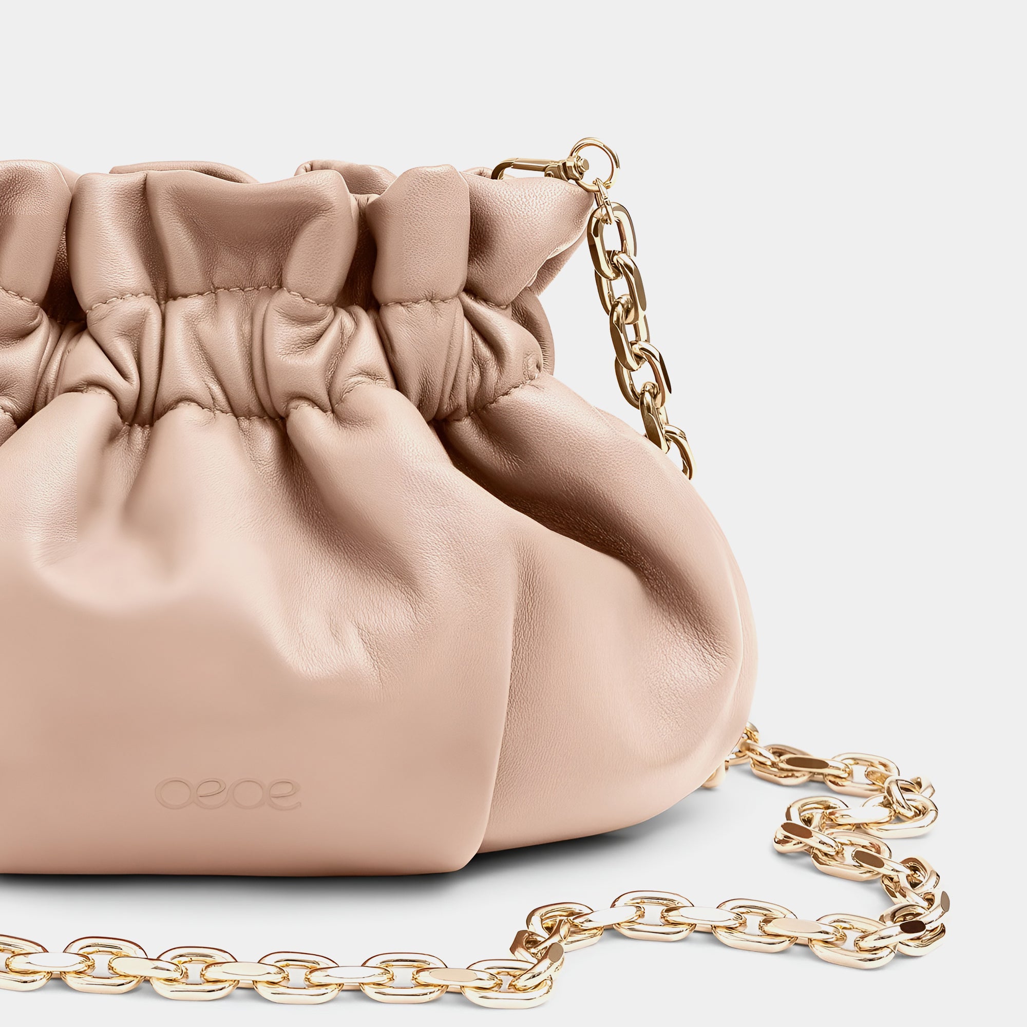Minibolso pequeño en piel de cordero en color rosa para mujer