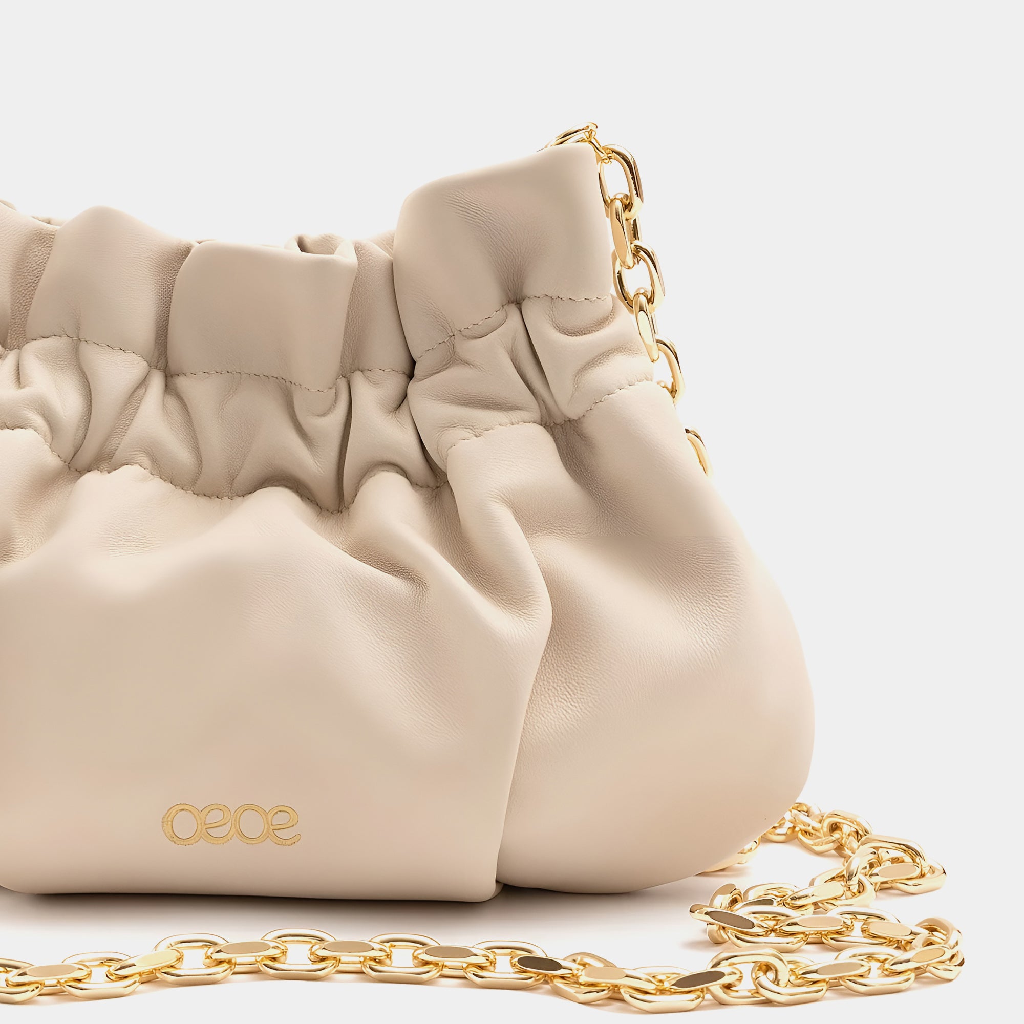 Minibolso pequeño en piel de cordero en color rosa para mujer