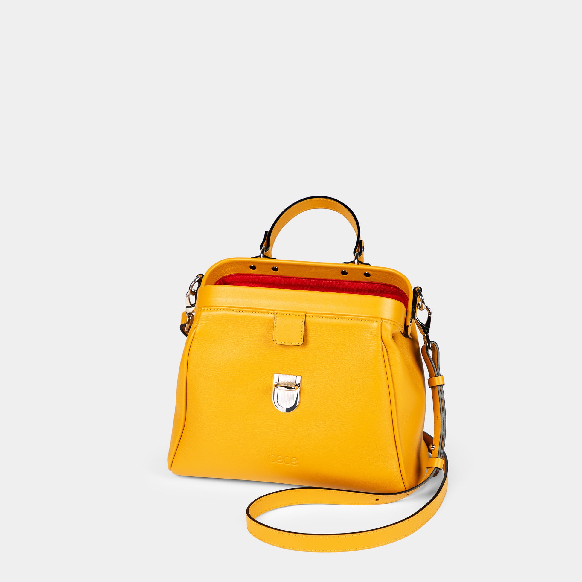 Bandolera pequeña en piel de no especifica en color amarillo para mujer