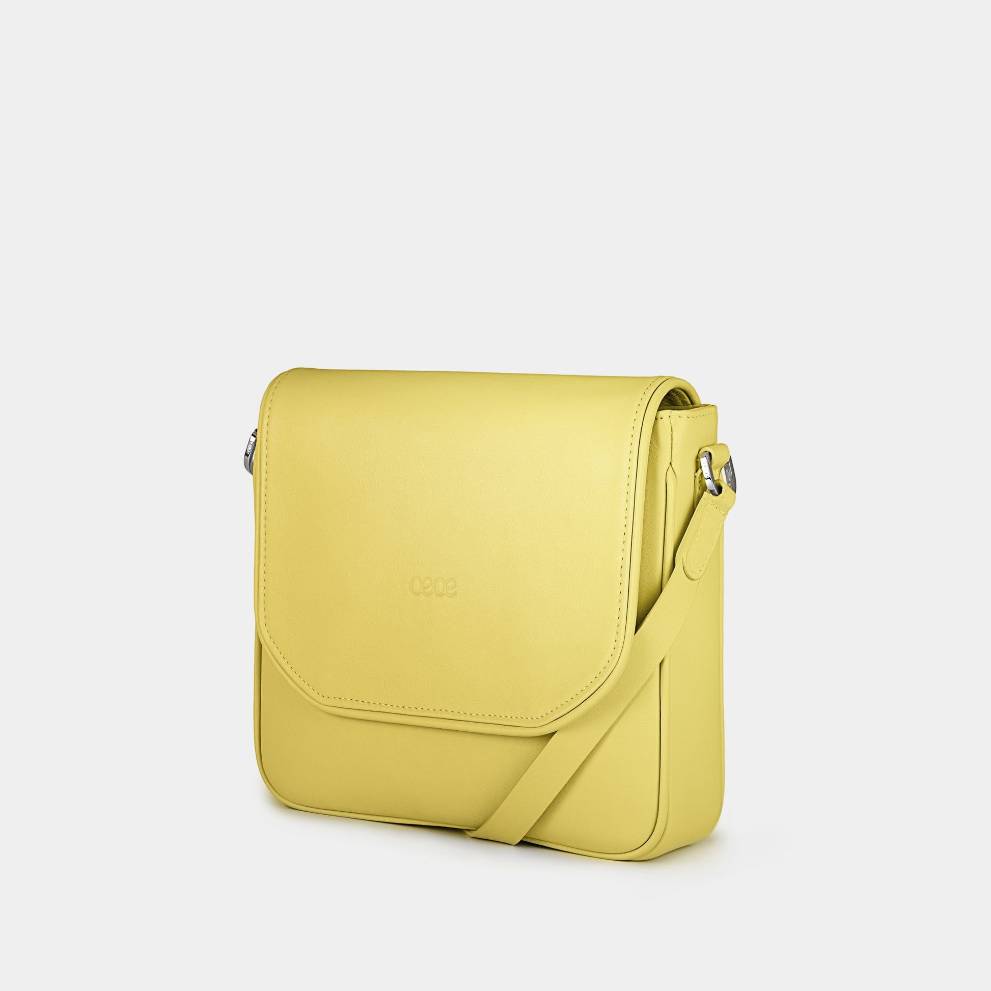 Bandolera pequeña en piel de vacuno en color amarillo para mujer