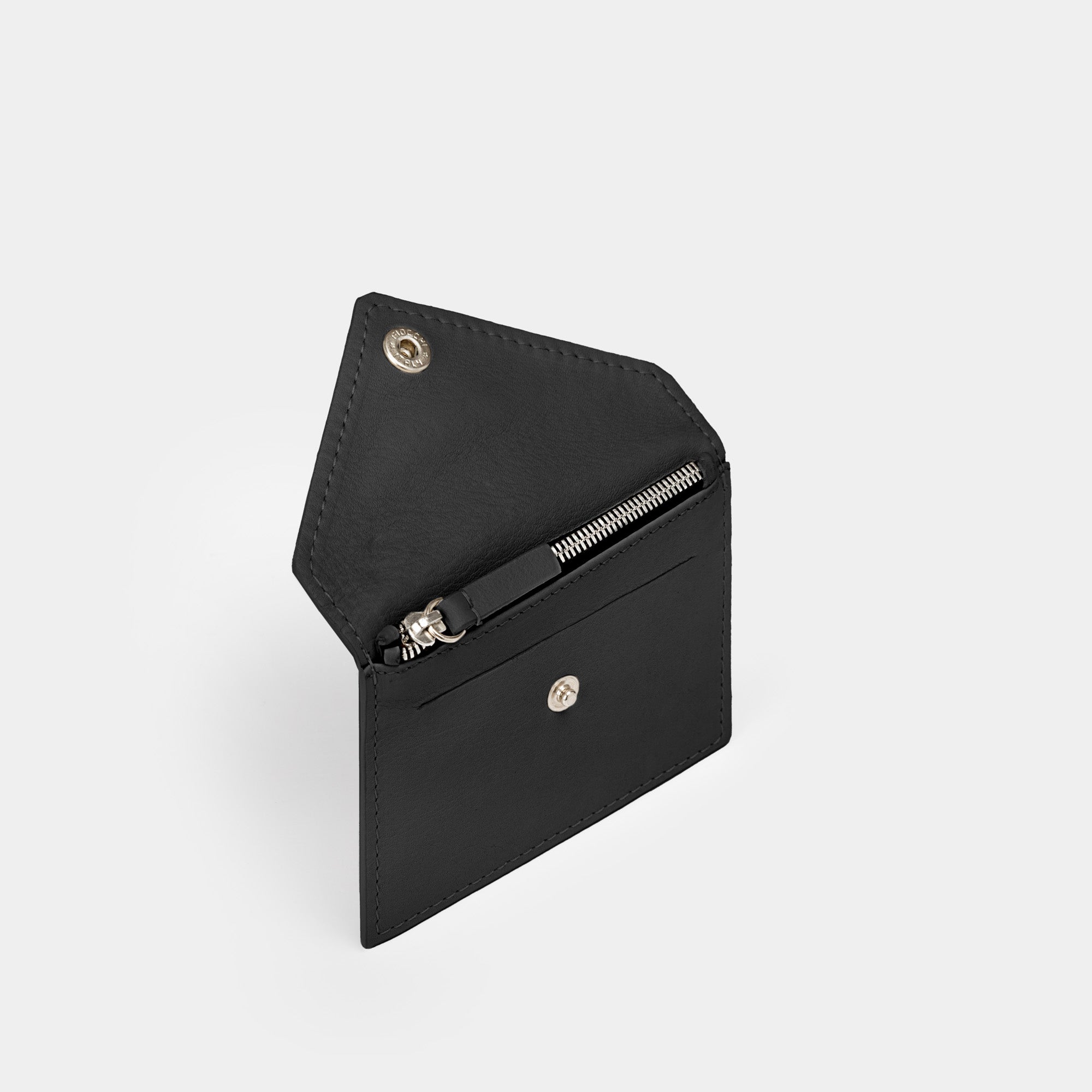 Cartera pequeña en piel de vacuno en color negro para mujer