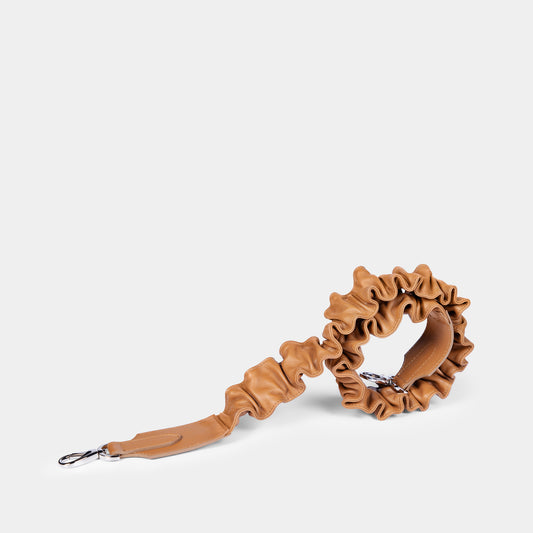 Correa Bolso pequeño en piel de vacuno en color camel para mujer
