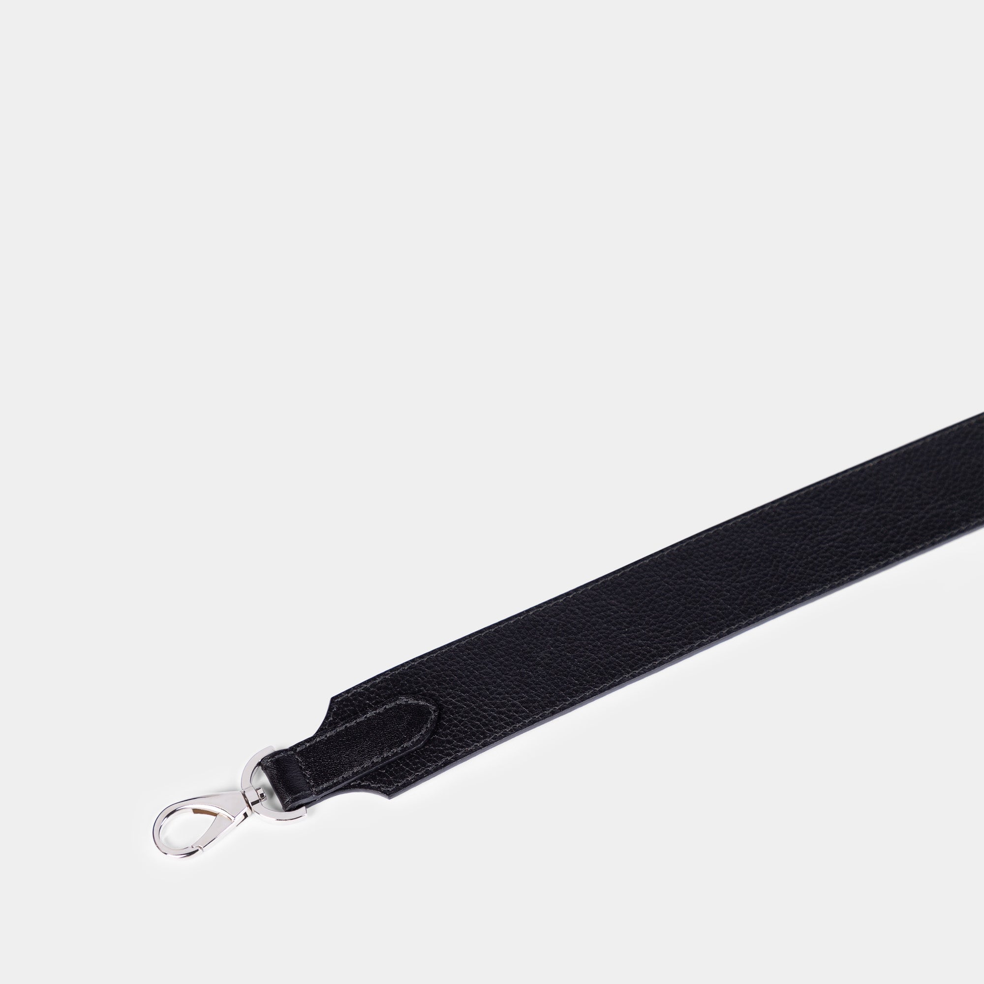Correa Bolso pequeño en piel de vacuno en color negra para mujer
