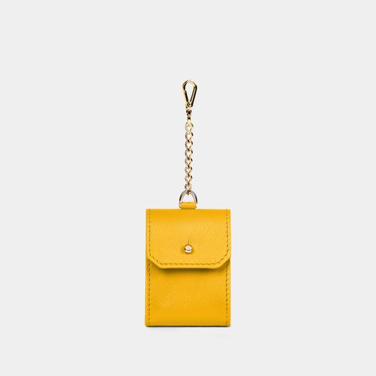 Funda Para Airpods  en piel de vacuno en color amarillo para hombre