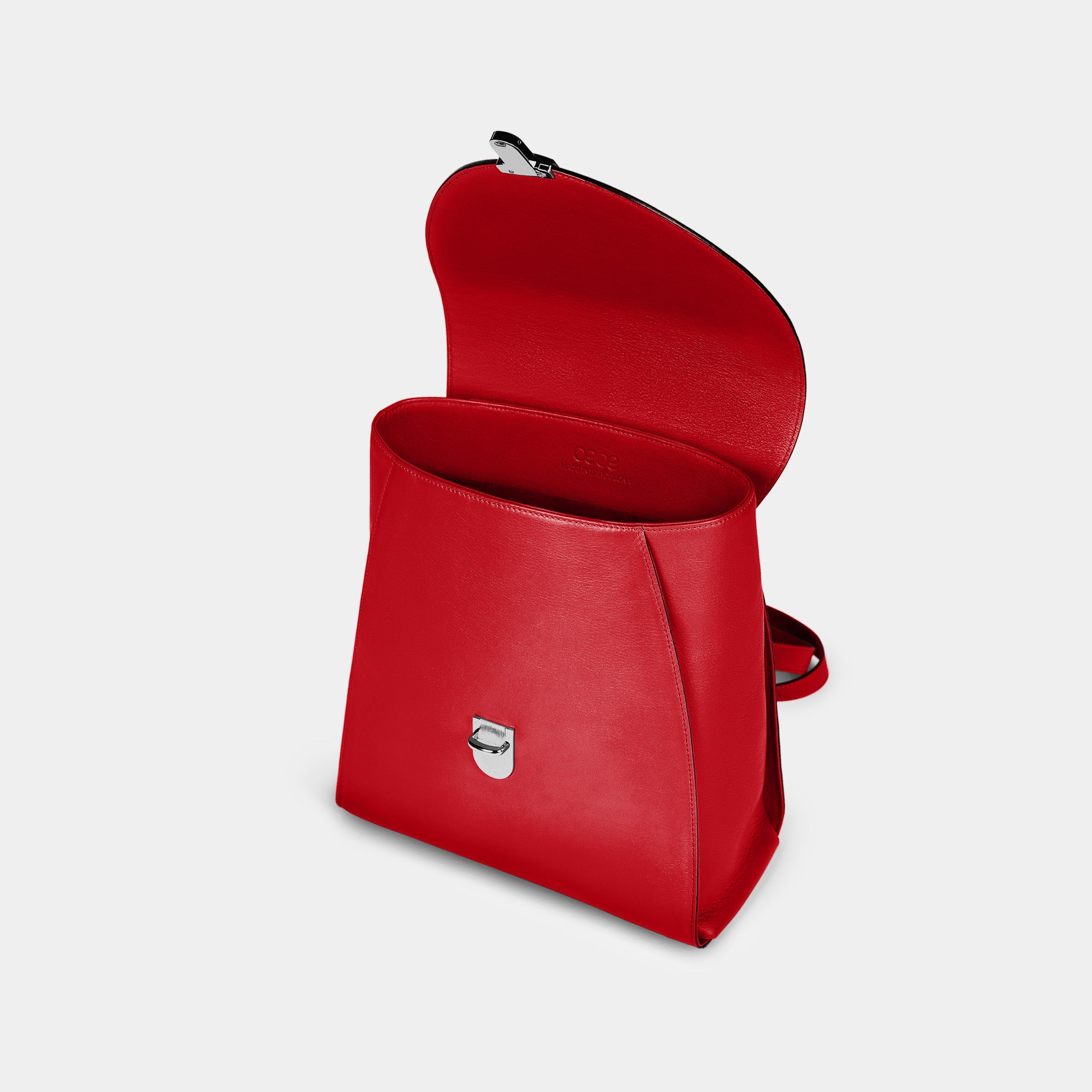 Mochila grande en piel de vacuno en color rojo para mujer